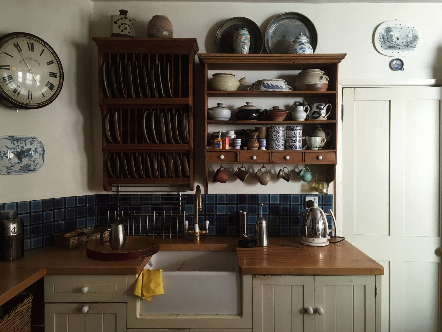 KITCHEN GADGETS